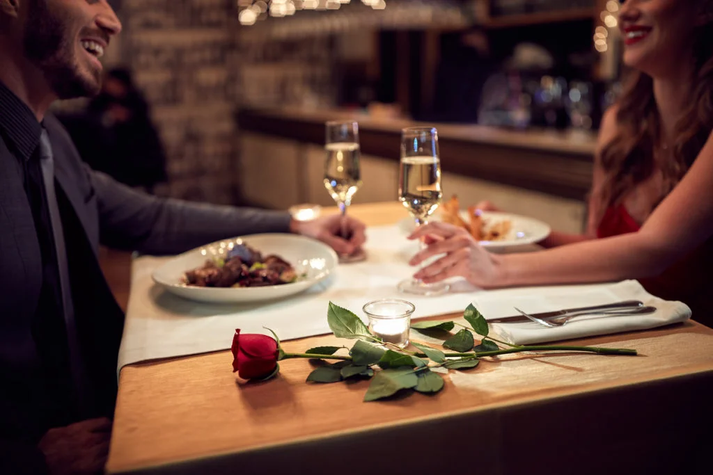 Cena in coppia in un ristorante nei dintorni di Belluno con atmosfera tranquilla