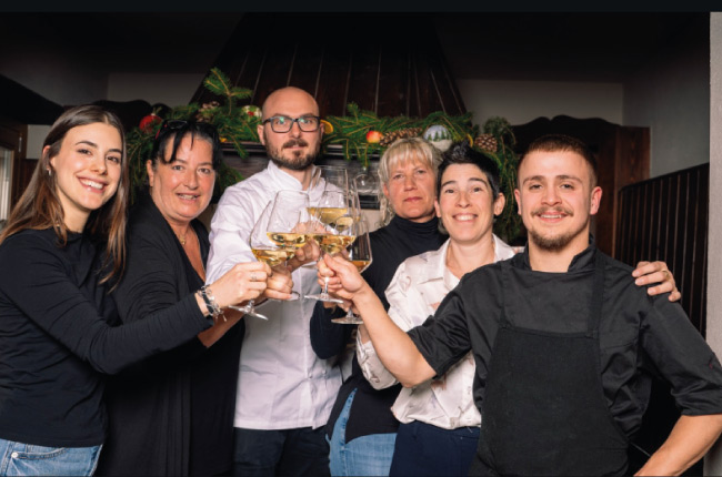 Ristorante a Valmorel, gruppo di amici